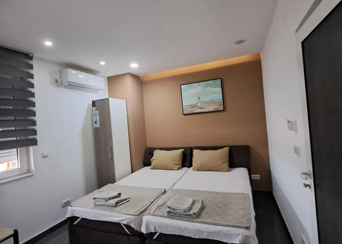 Διαμέρισμα Lena Lux *