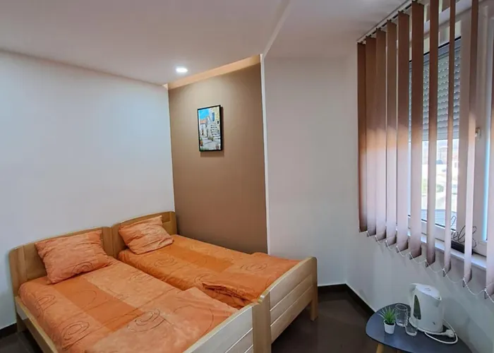 Lena Lux Διαμέρισμα Jagodina